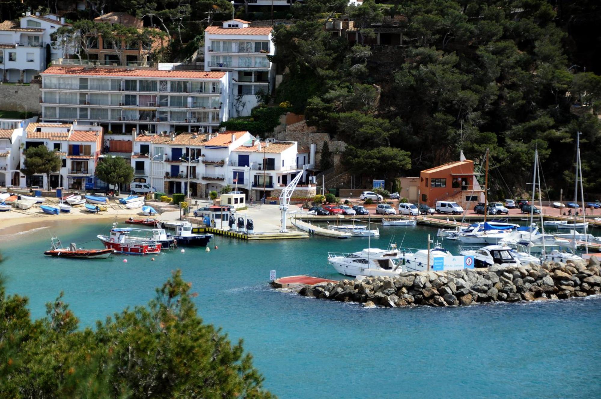 Capdevila Llafranc Esterno foto